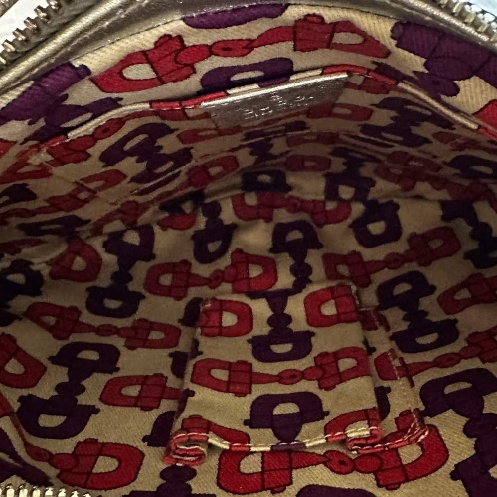 Gucci Silver Monogram Shoulder Bag - Picture 5 of 12